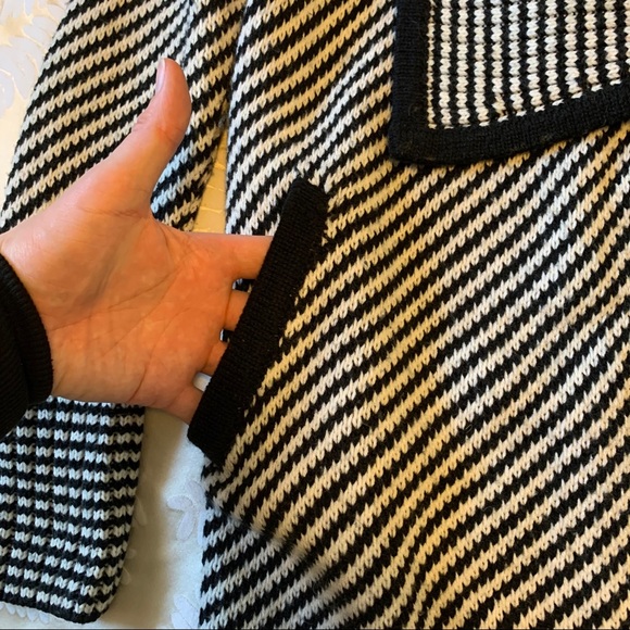 Dynamite Black & White Knit Sweater - Picture 6 of 6
